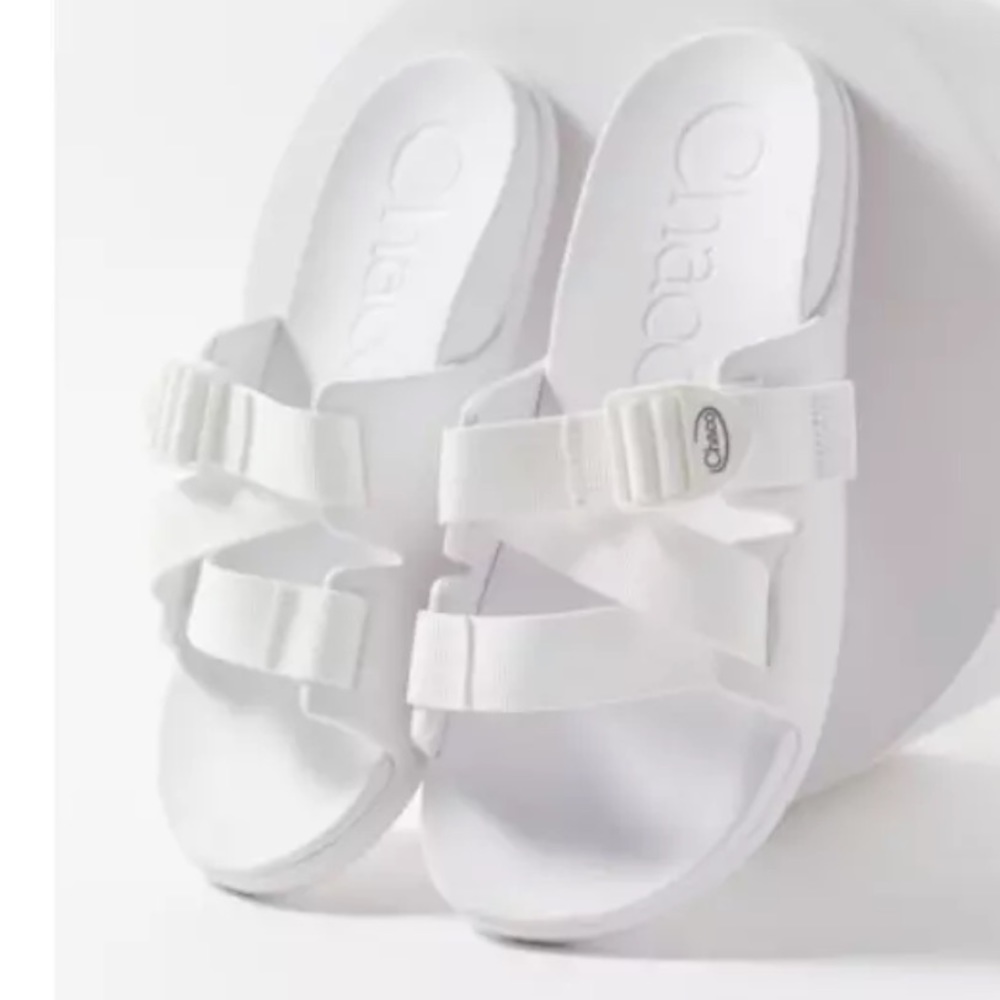 Chaco Chillos Slide. NWT. White. Sz 8